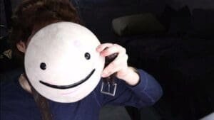 Minecraft star Dream decides to put his mask back on