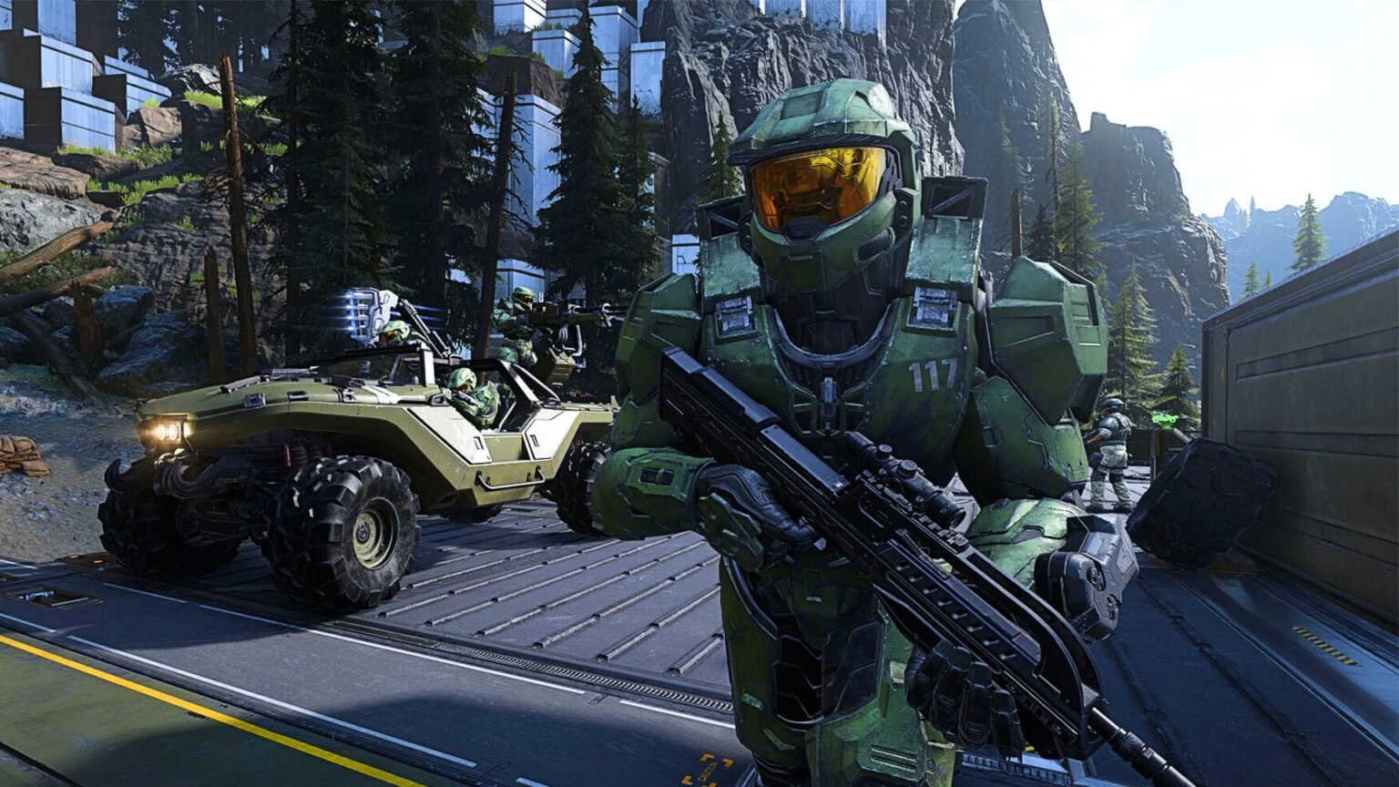 A spartan running in Halo Infinite