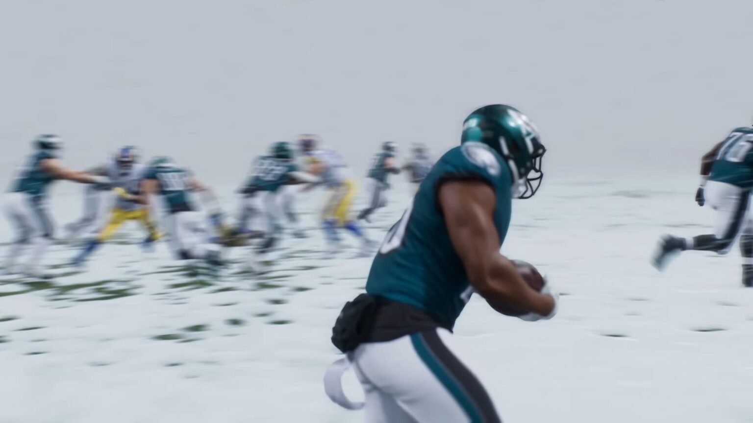 A player avoiding others in the snow in Madden NFL 26