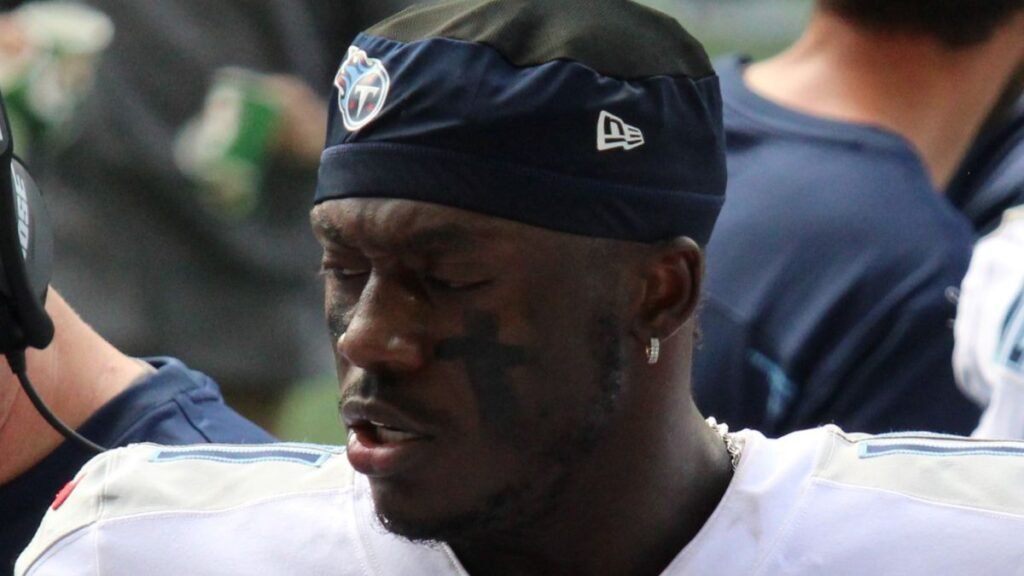 AJ Brown playing football