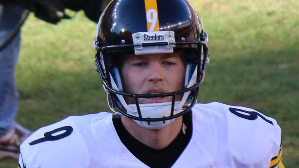 Chris Boswell playing football