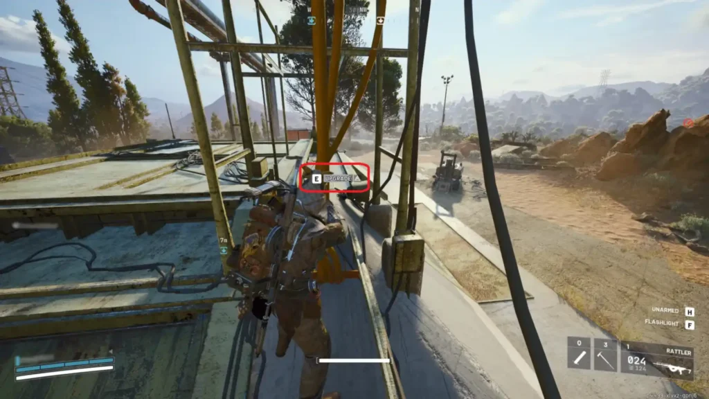 Image of Raider upgrading the Cargo Elevator antenna in ARC Raiders