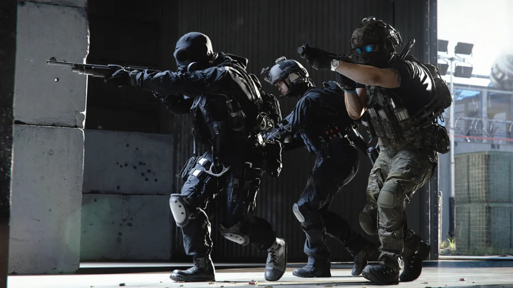 Image of Modern Warfare 4 players standing close together while aiming with weapons