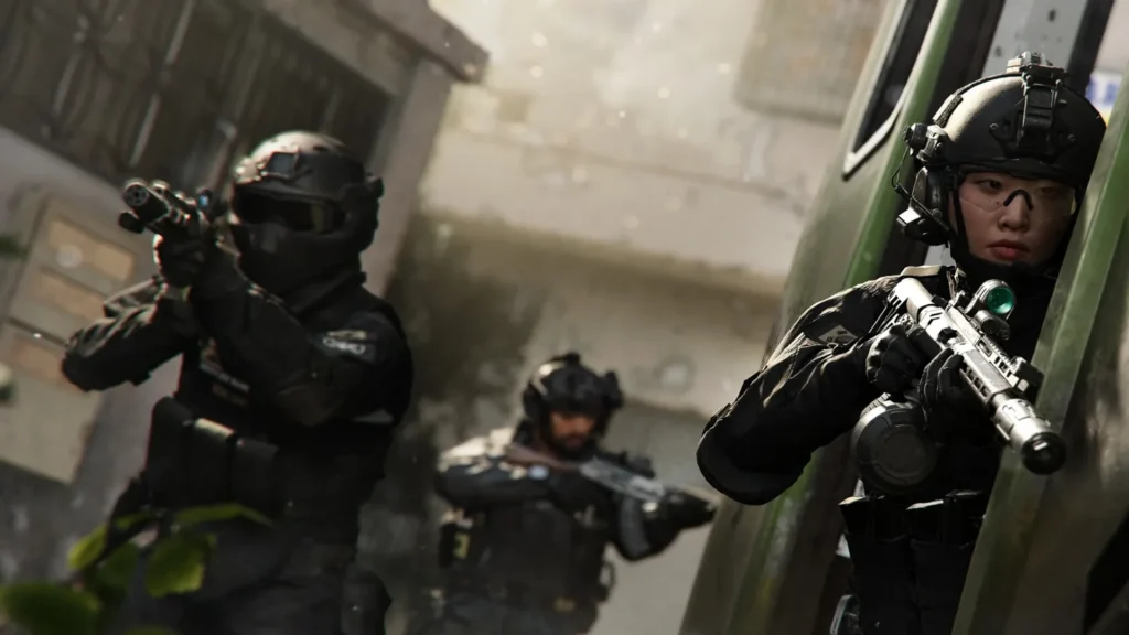 Image of MW4 players aiming with weapons. The player on the right is taking cover while aiming